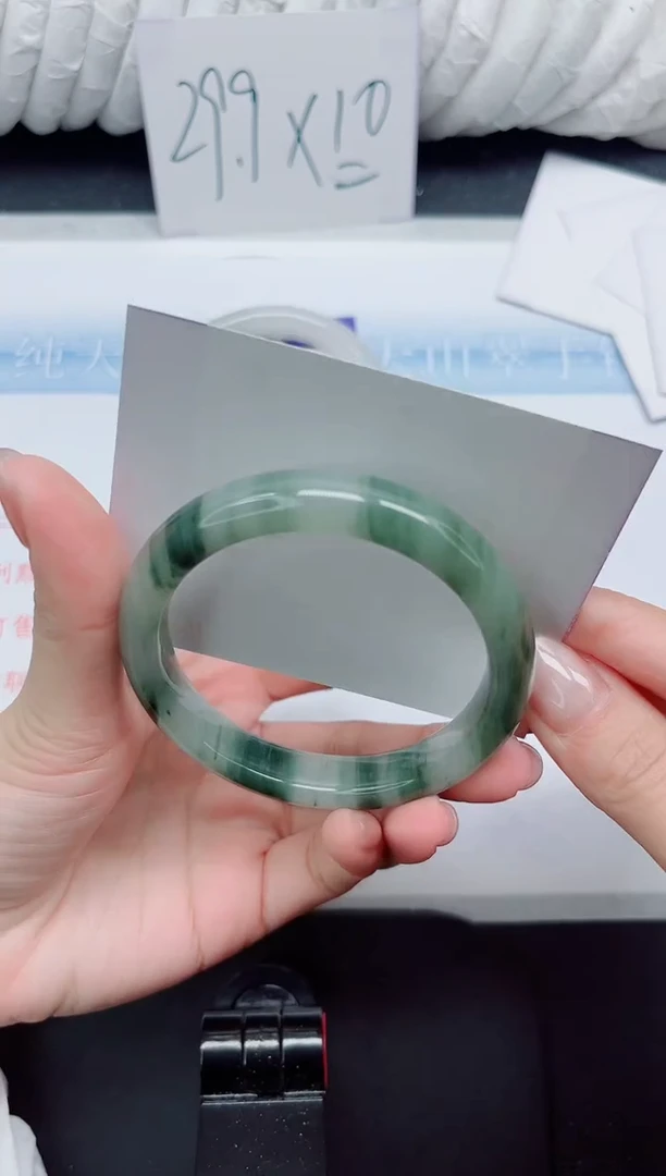 【闪购商品】石英质玉手镯未镶嵌195#56.5