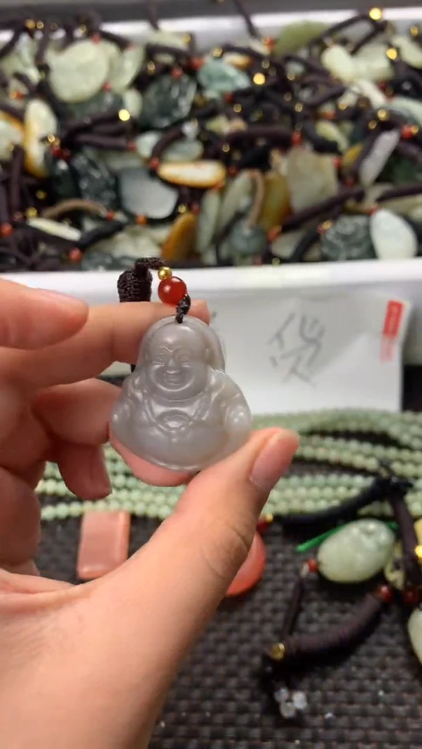 【闪购商品】和田玉颈饰未镶嵌多样性发货没有证书拍一发一有瑕