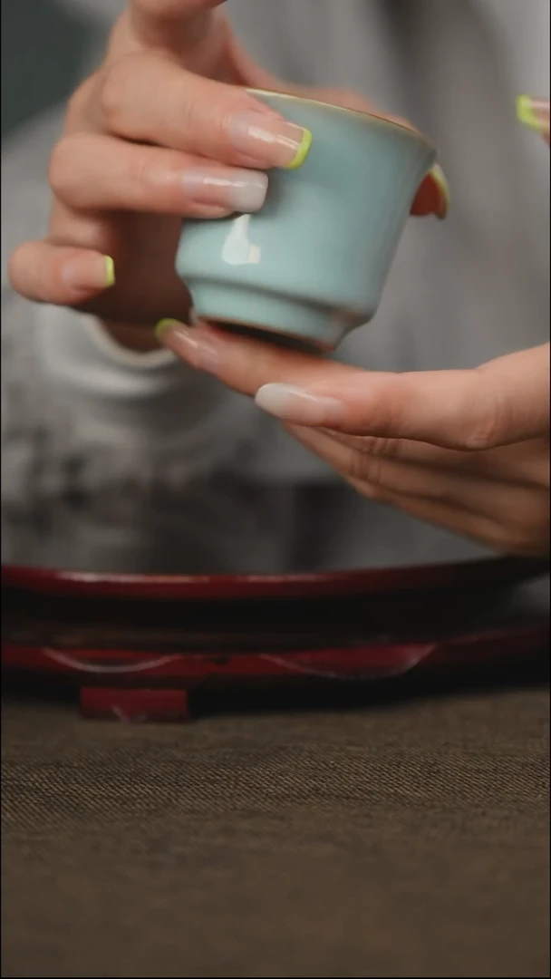敛口杯 带底款 单只 颜色随机