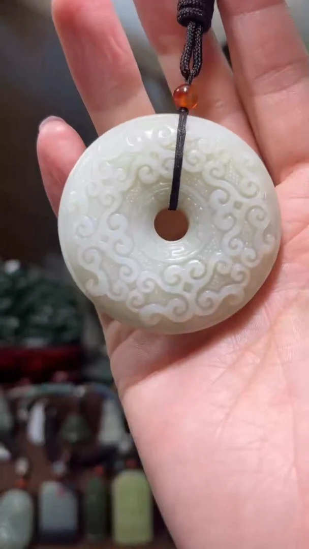 颈饰未镶嵌和田玉`