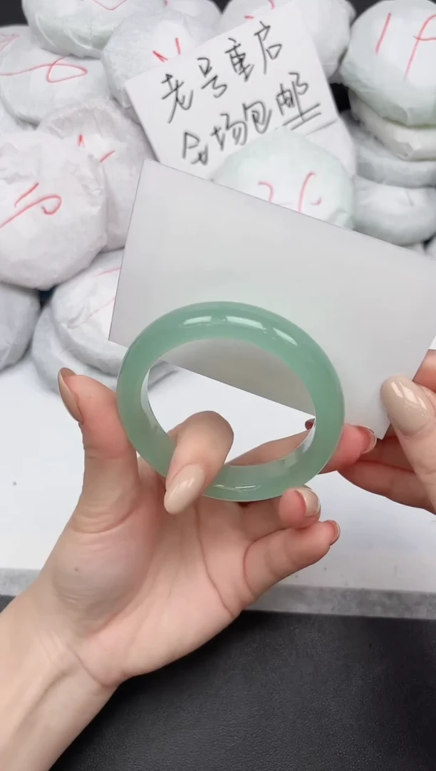 未镶嵌手镯石英质玉106/5253