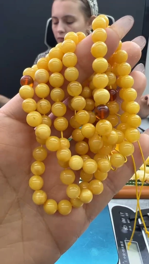 【闪购商品】琥珀颈饰未镶嵌77秒拍号