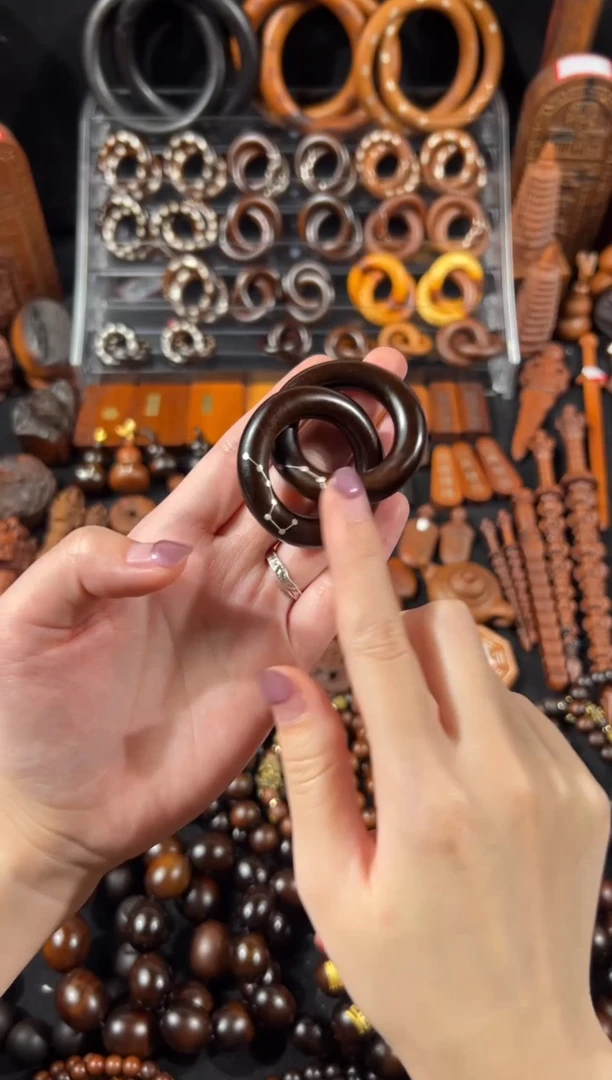 木雷枣玉化 镶银六七星乾坤圈