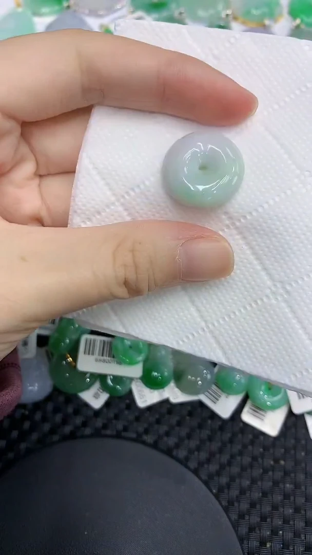 颈饰未镶嵌翡翠11111111111111111