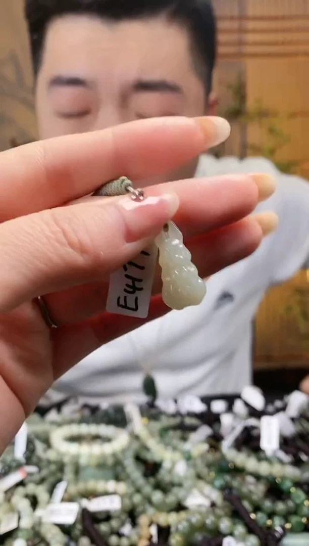 【闪购商品】和田玉颈饰未镶嵌多样性发货，拍一发一