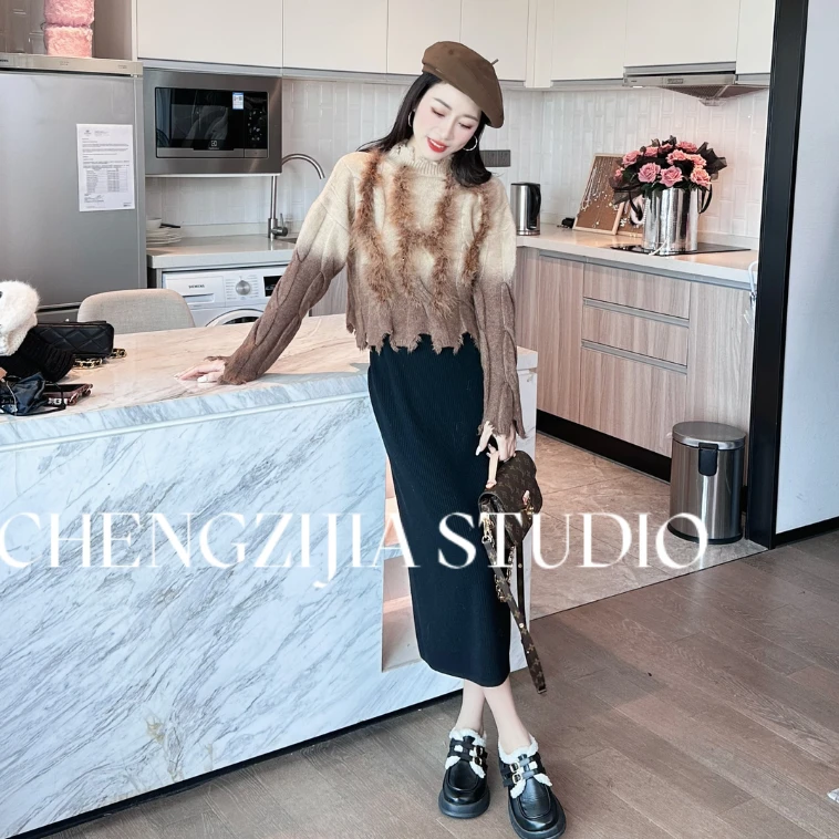 【裴诗婷】橙子·studio 【焦糖曲奇】MY0368毛毛流苏拼接毛衣