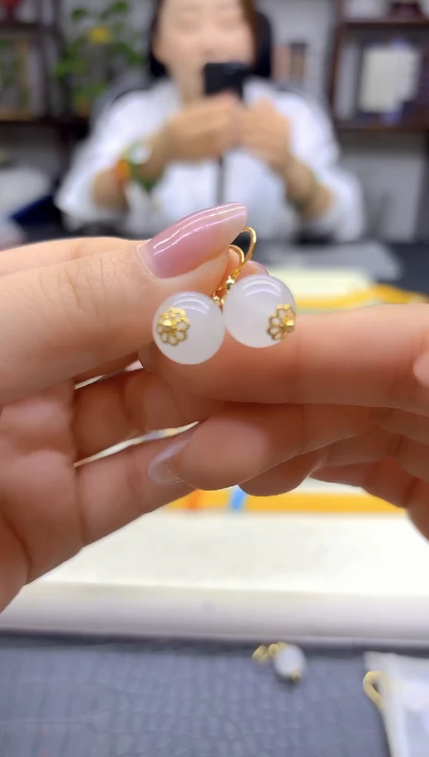 14K金镶嵌和田玉耳饰DIY款E04