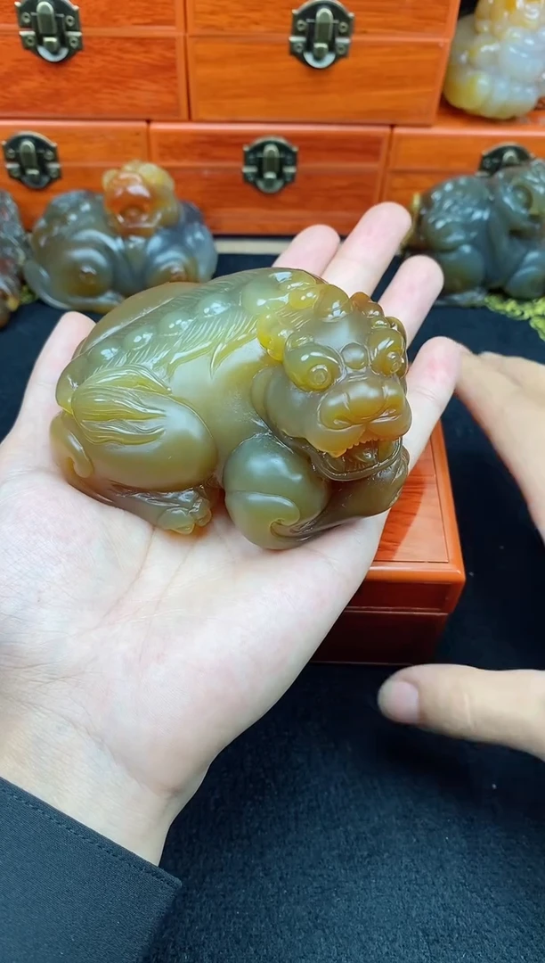 未镶嵌玛瑙/玉髓珠宝奇石事**意0
