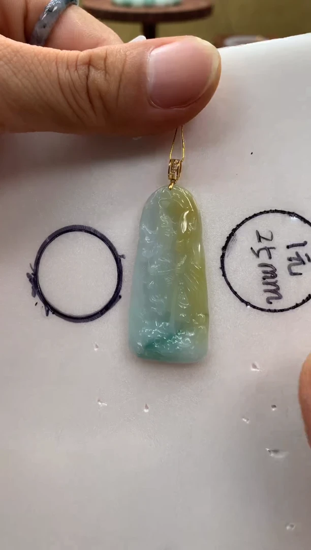 翡翠18K金镶嵌吊坠(不含链)关公