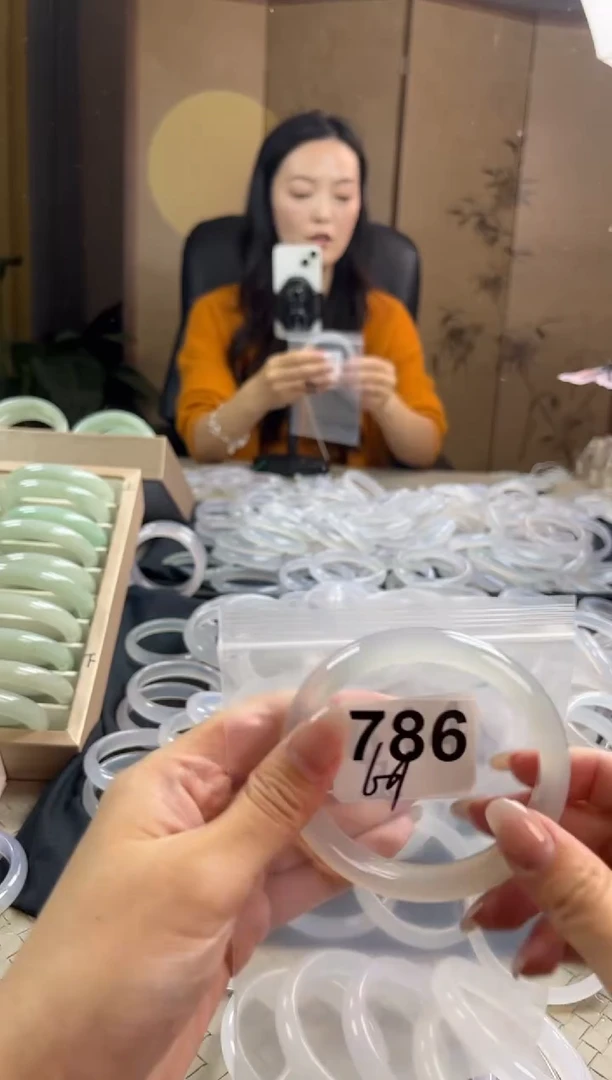 手镯玛瑙/玉髓未镶嵌786