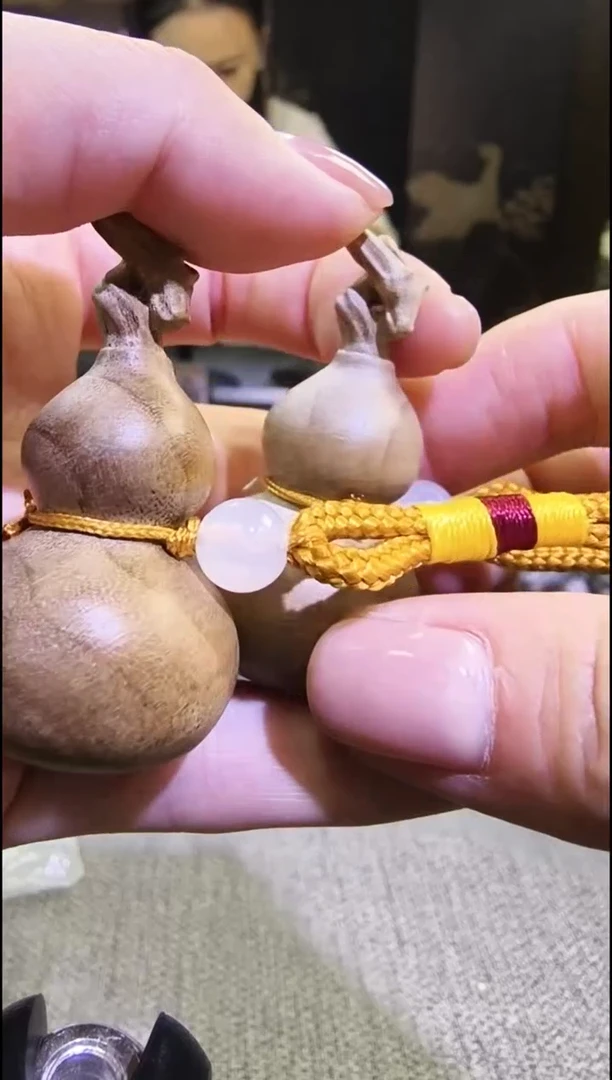 金丝楠龙头小葫芦