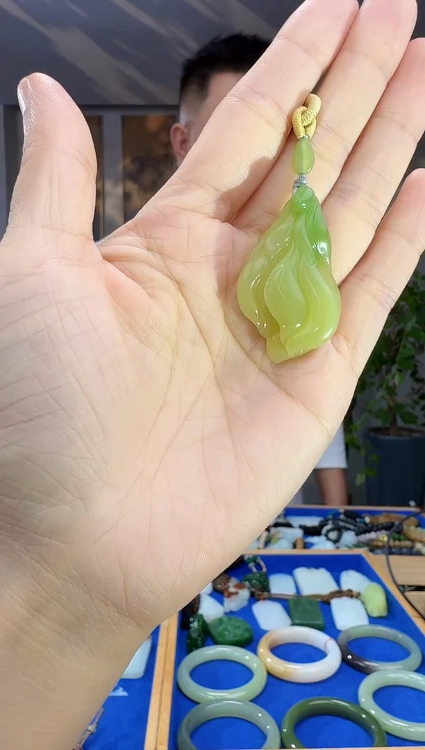 未镶嵌和田玉挂件拍一发一