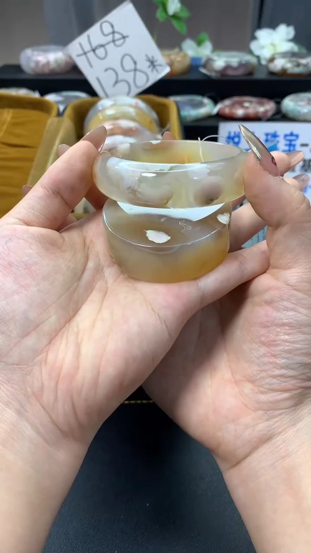 未镶嵌手镯石英质玉（54-55圈口）赠送镯心