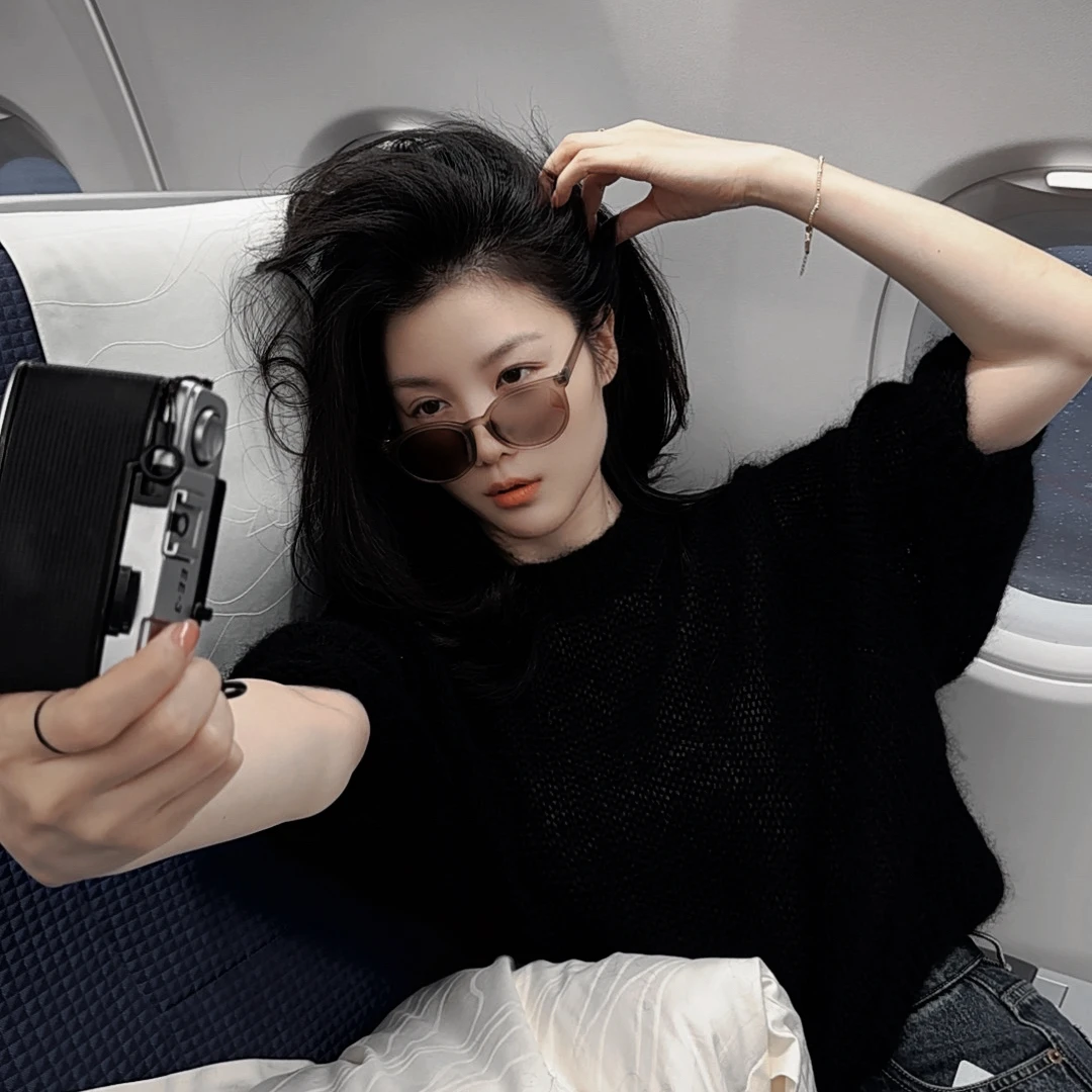 【悦悦专属】圆领套头灯笼袖纯色毛衣针织衫Y700