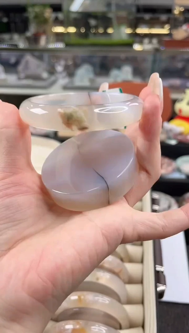 未镶嵌手镯石英质玉62圈口 （赠品镯心）383718