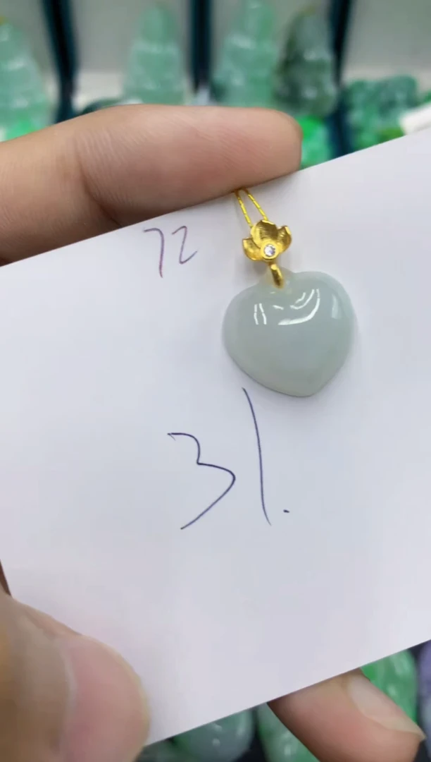 翡翠未镶嵌颈饰1111111111