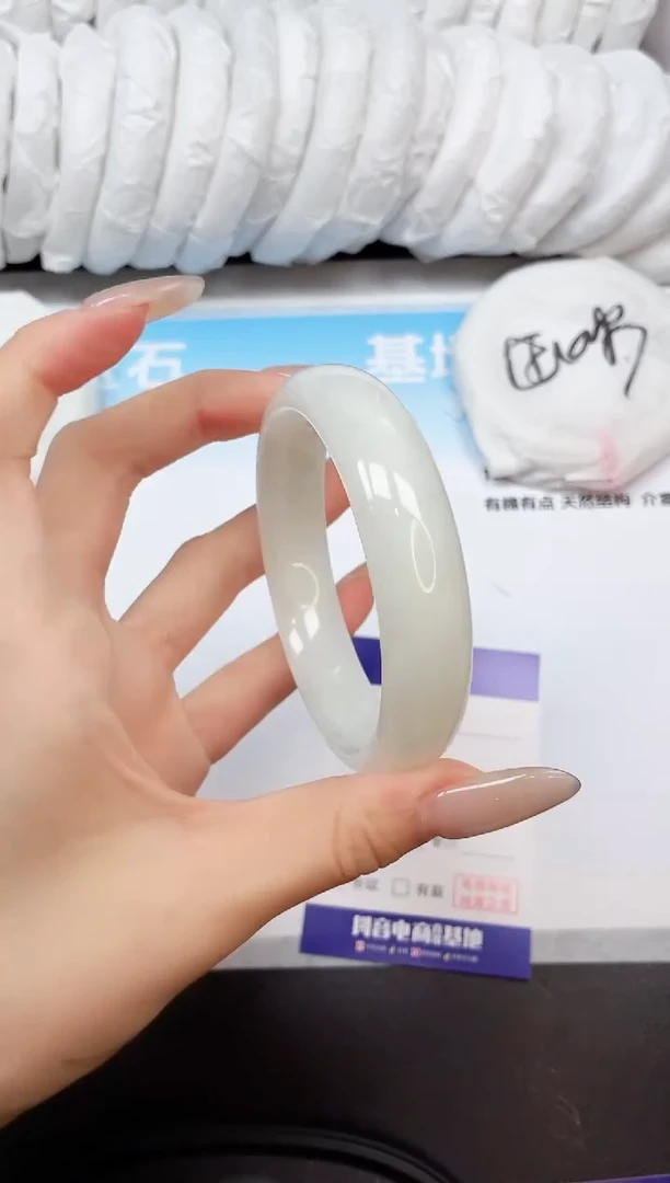 和田玉手镯未镶嵌10K356-60