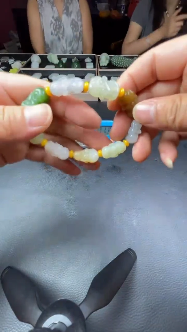 和田玉未镶嵌颈饰和田玉3