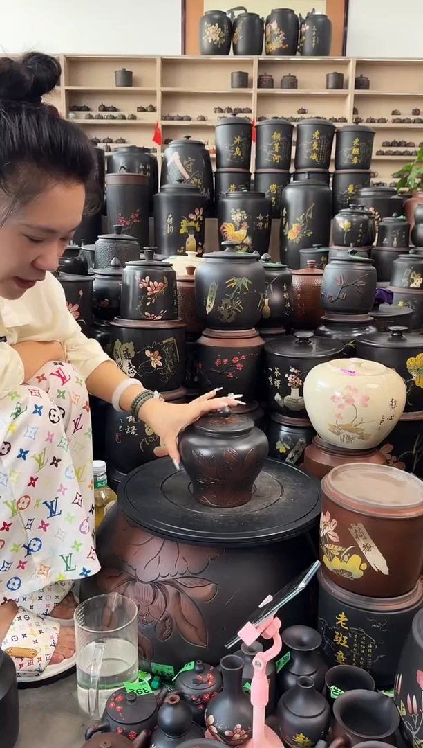 罐瑕疵茶叶罐 小将军荷花 480