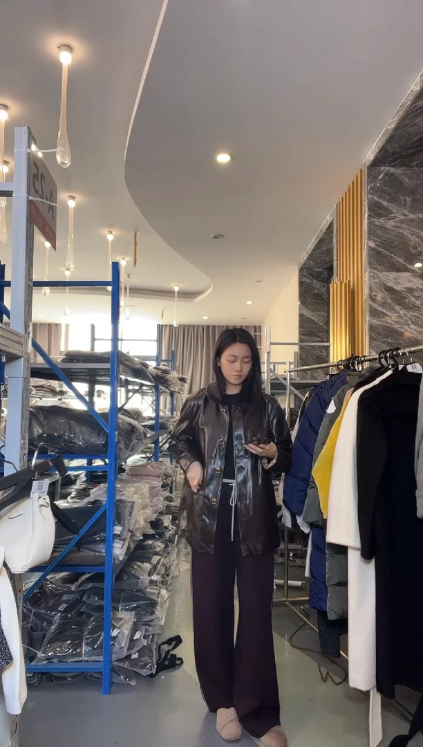 QL  皮常规外套L