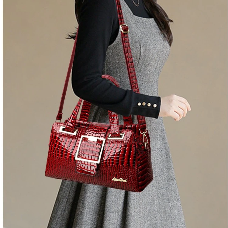 【宽33高18厚13】新款百搭潮流包高级斜挎包9835