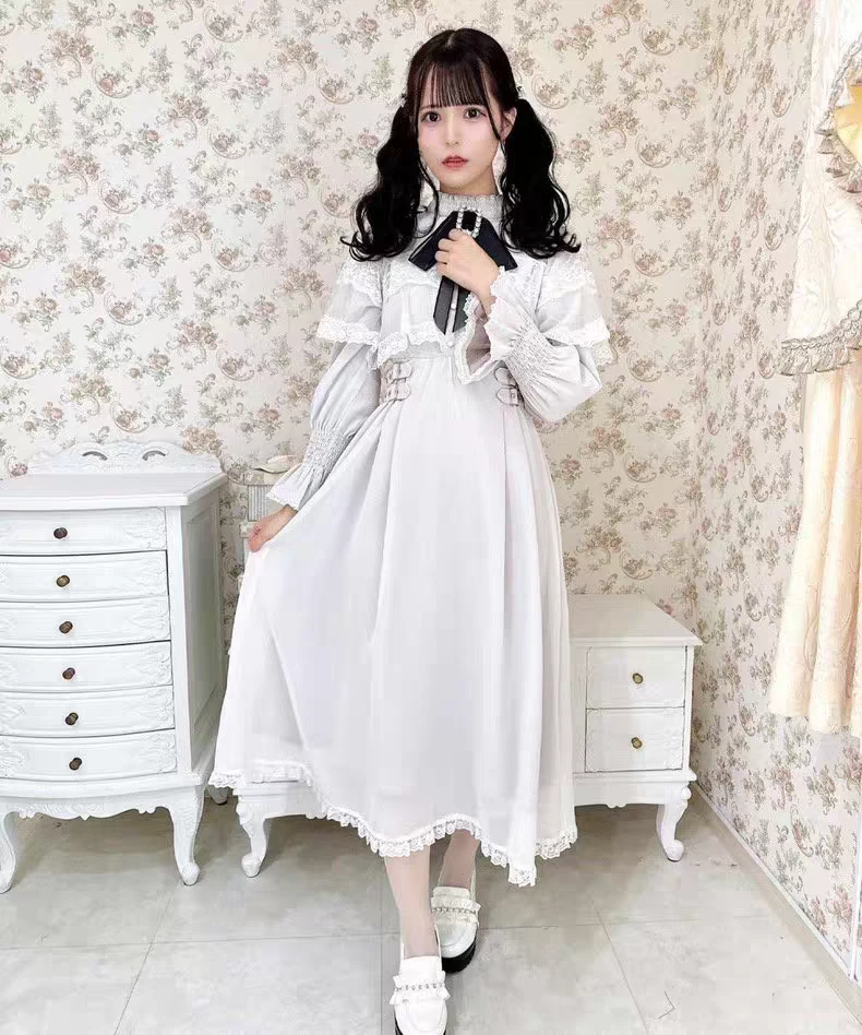 地雷系斗篷连衣裙长袖设计显瘦优雅罩纱带胸针春秋款