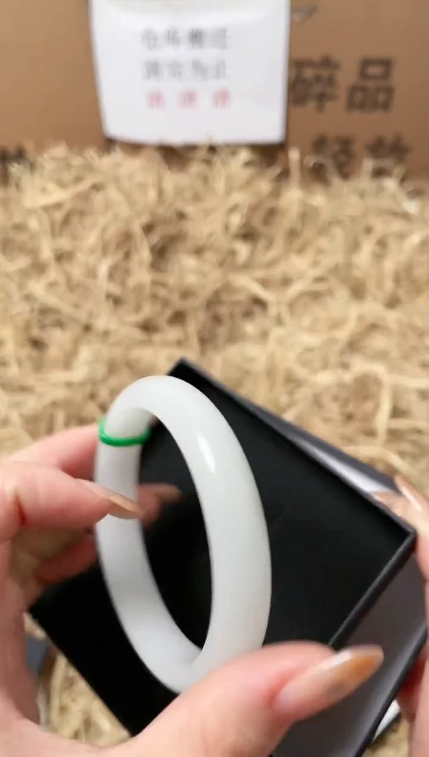 未镶嵌手镯石英质玉1-Q518-56C