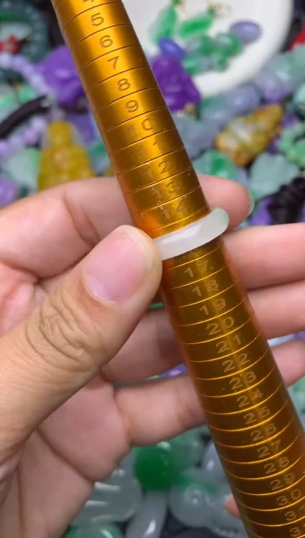 颈饰未镶嵌翡翠缅甸翡翠吊坠