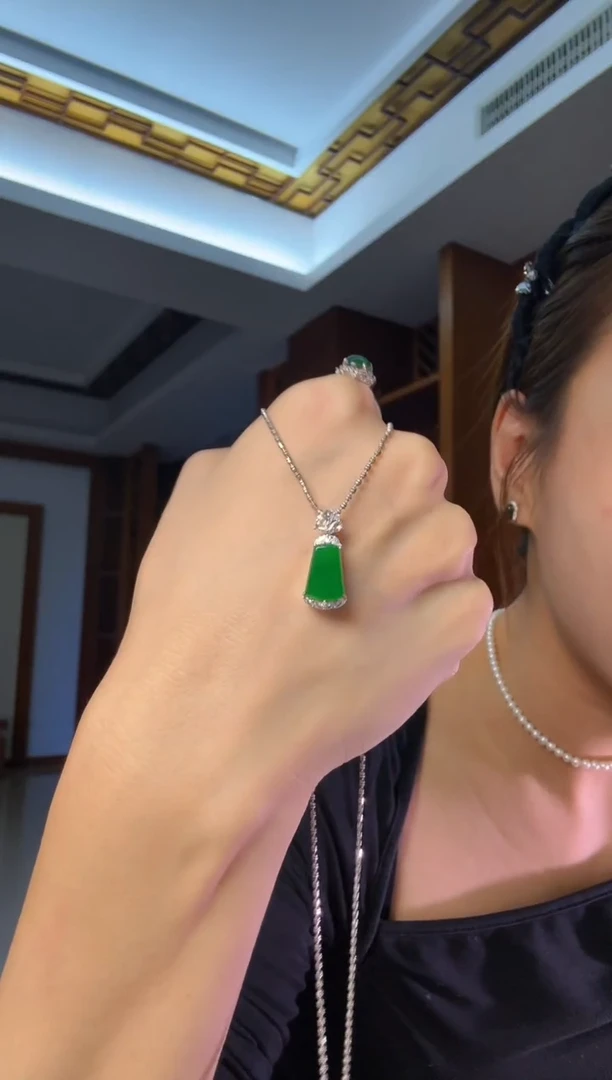 吊坠(不含链)未镶嵌翡翠天然翡翠吊坠