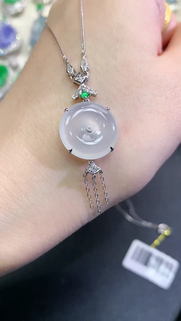 【闪购商品】翡翠颈饰18K金镶嵌C13