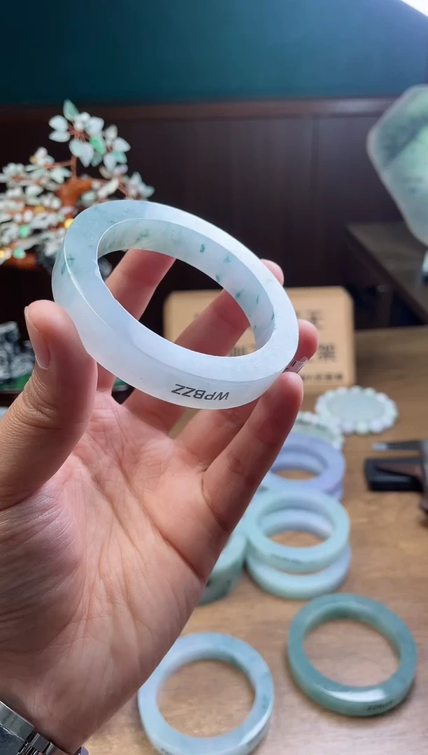 【闪购商品】定制翡翠手镯未镶嵌定制