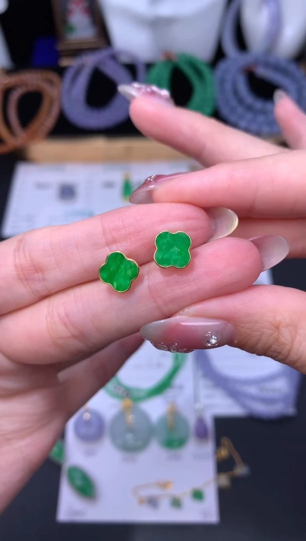 18K金镶嵌定制翡翠48小时鉴赏期 退货不扣服务费