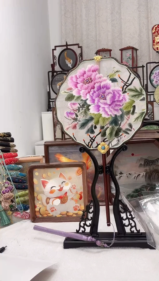 扇子绣作品手工团扇