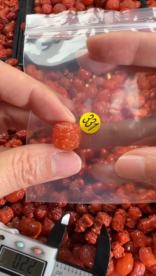 【闪购商品】南红玛瑙颈饰未镶嵌1