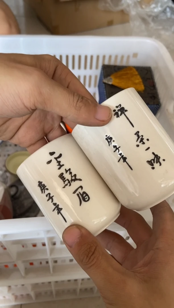 无运费险有瑕疵的摄影的产品有使用过的痕迹有点脏介意勿拍