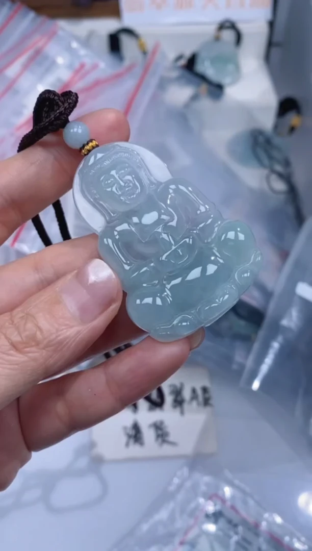 颈饰未镶嵌翡翠吊坠