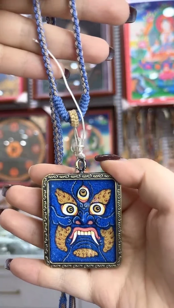 吊坠帮***口纯手绘唐卡（不退不换）粗矿砂黑眼睛