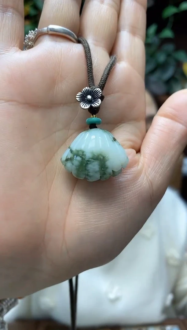 未镶嵌岫玉吊坠红*·