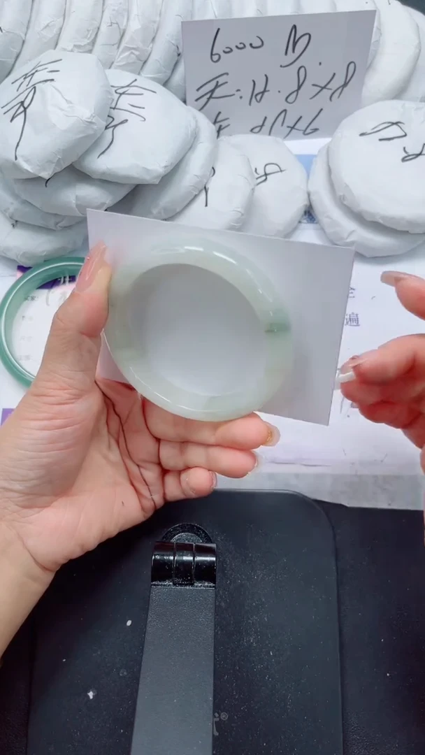未镶嵌手镯石英质玉99-56