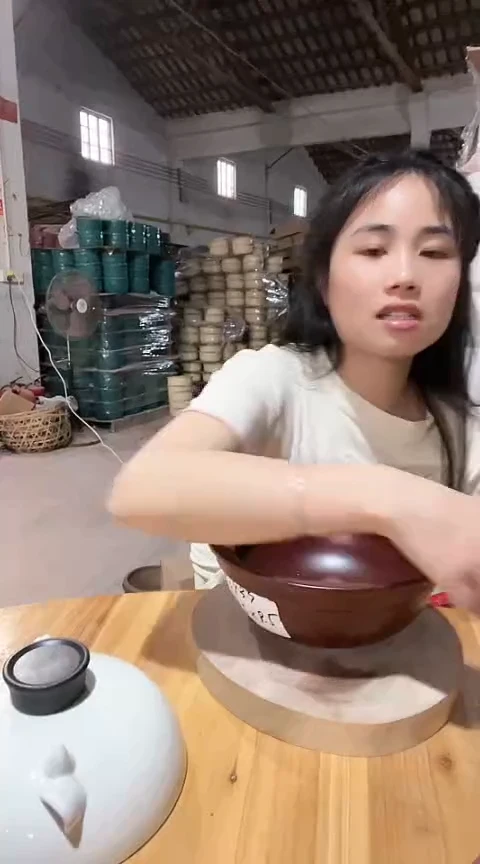 陶3933瑕疵咖色砂锅碗不带盖