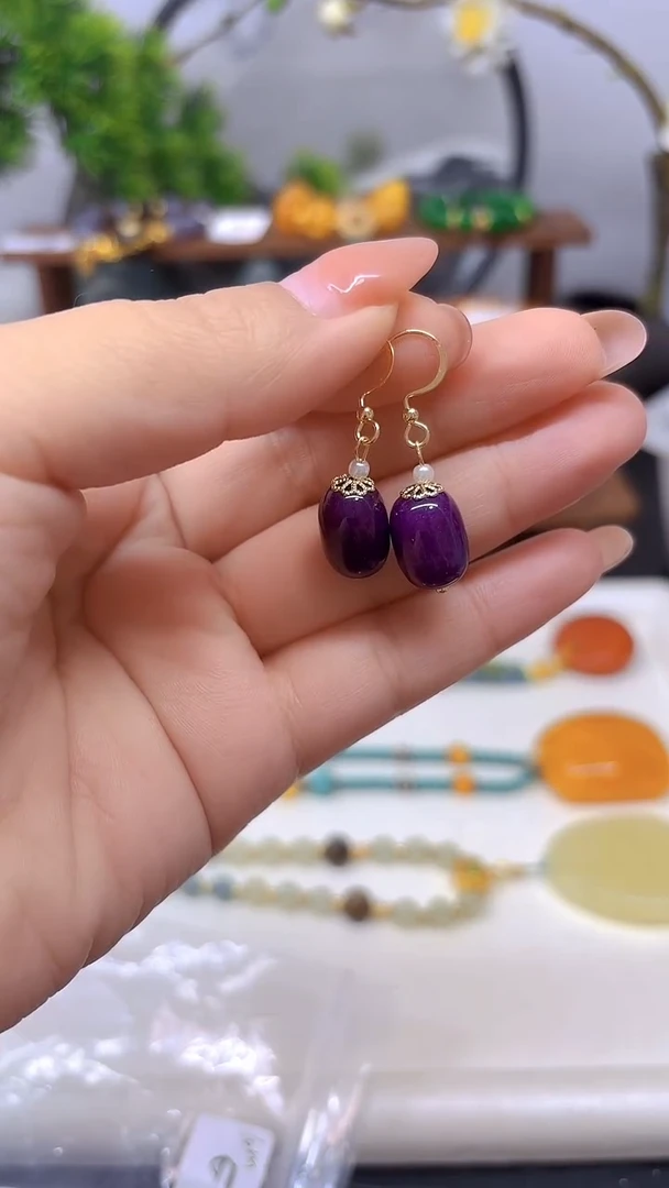 14K金镶嵌苏纪石（舒俱来）耳饰E924