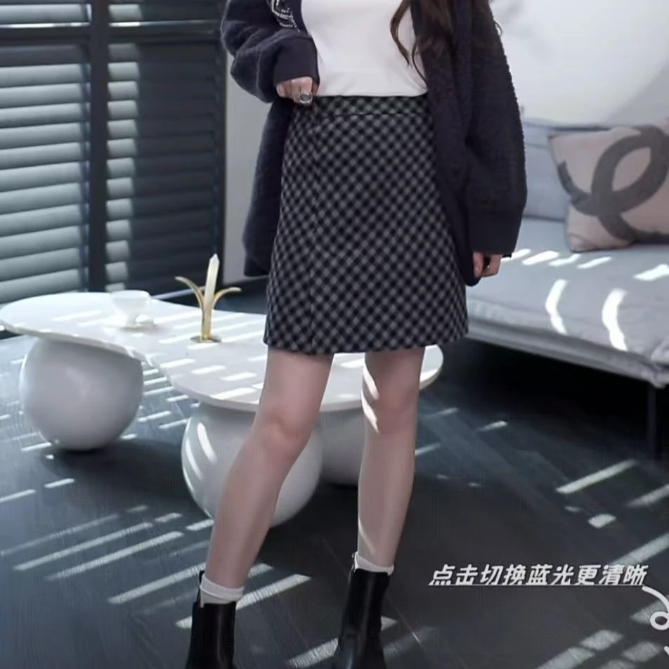 i-EAST NN 甜心公主~高级感时尚通勤菱格半身裙-5C Q14464