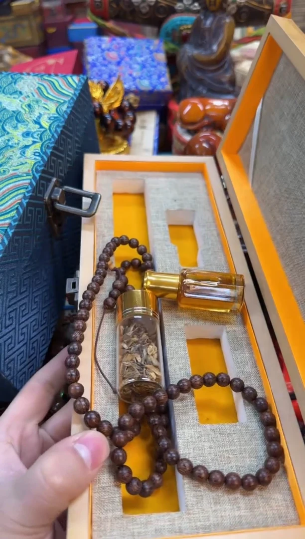 【闪购商品】滴血莲花菩提吊坠扎西当天订单当天直发如图所示