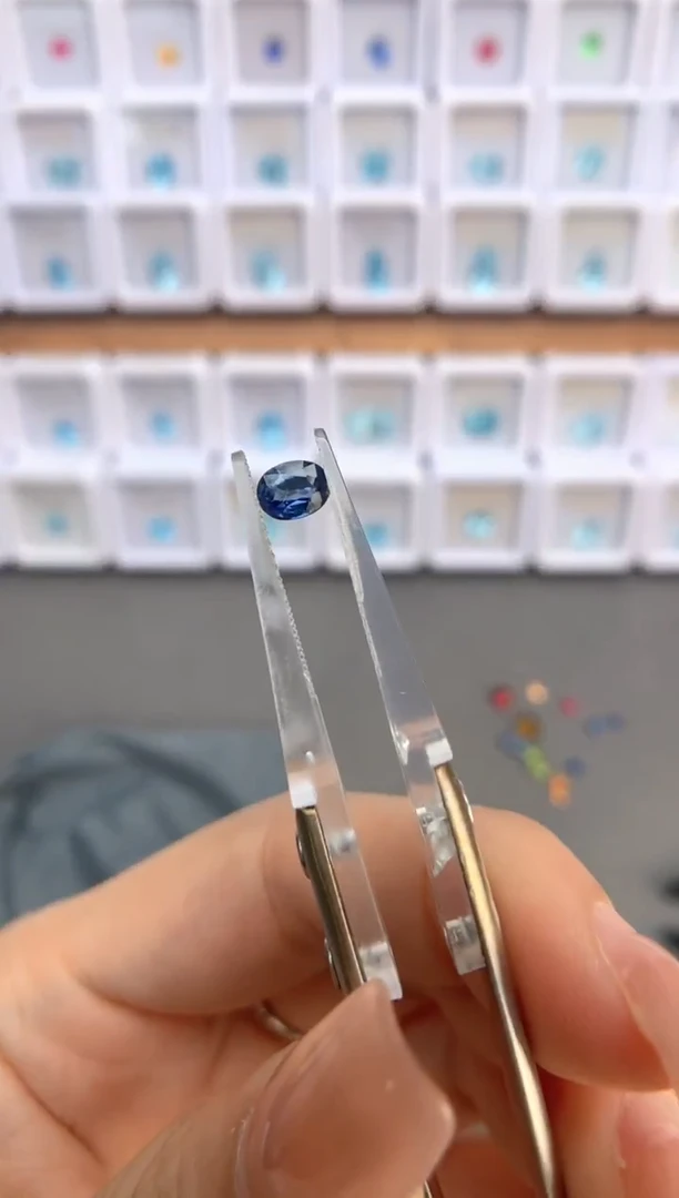 未镶嵌裸石定制蓝宝石0.45ct