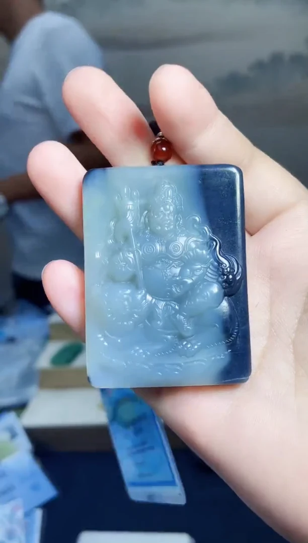 和田玉未镶嵌颈饰1