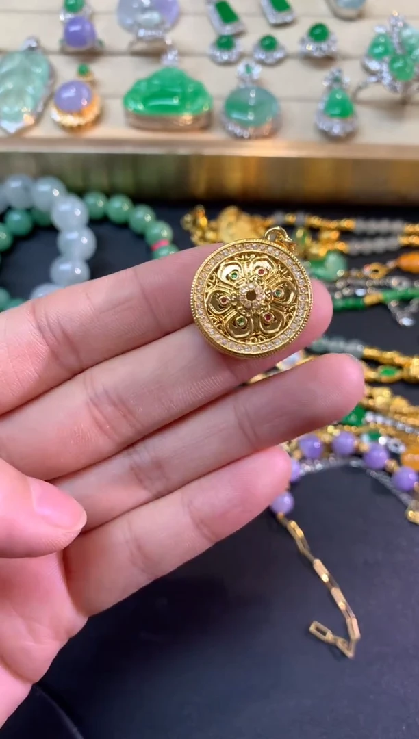 吊坠(不含链)18K金吊坠|600