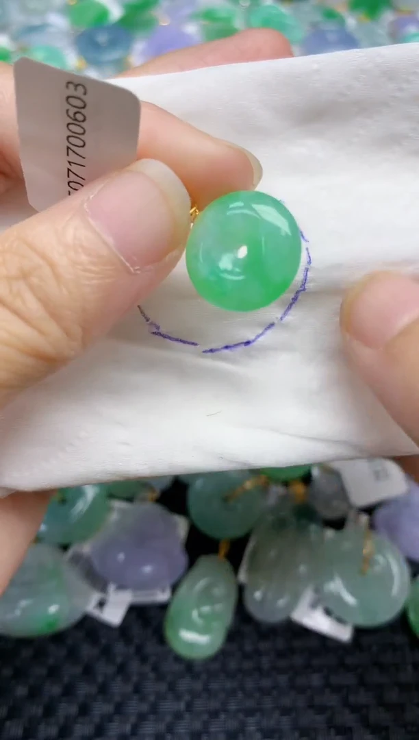 翡翠18K金镶嵌颈饰天然缅甸A货翡翠百元以上9元证书费自理