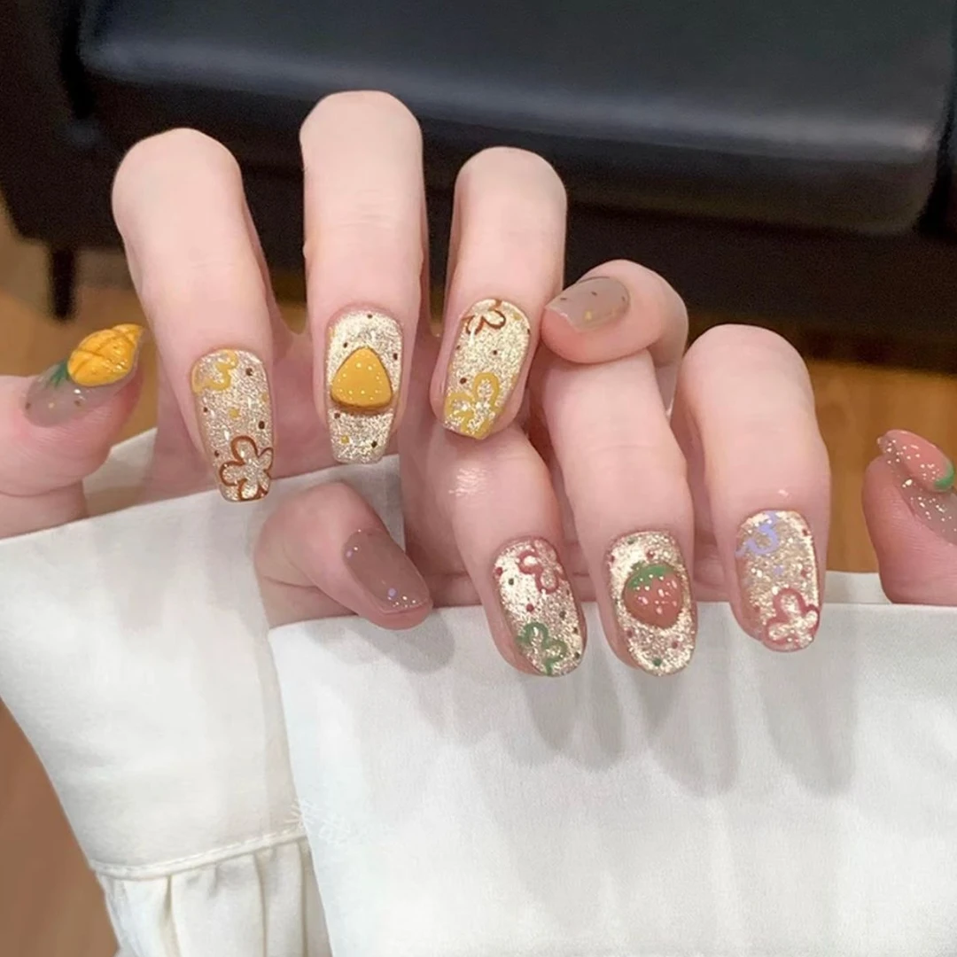 【云love美甲】纯手工定制菠萝草莓穿戴甲夏日气质显白可爱中长款