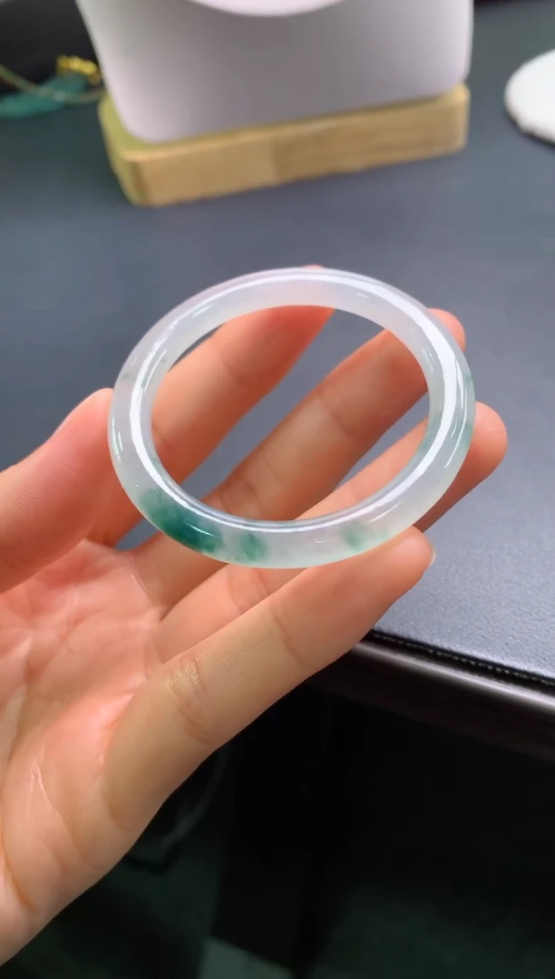 未镶嵌定制翡翠0533787461（41.7*5.2*6.2）