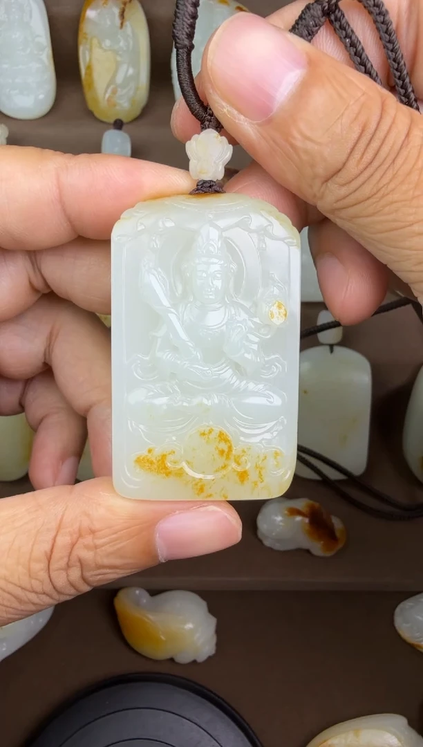 颈饰未镶嵌和田玉W****A观音